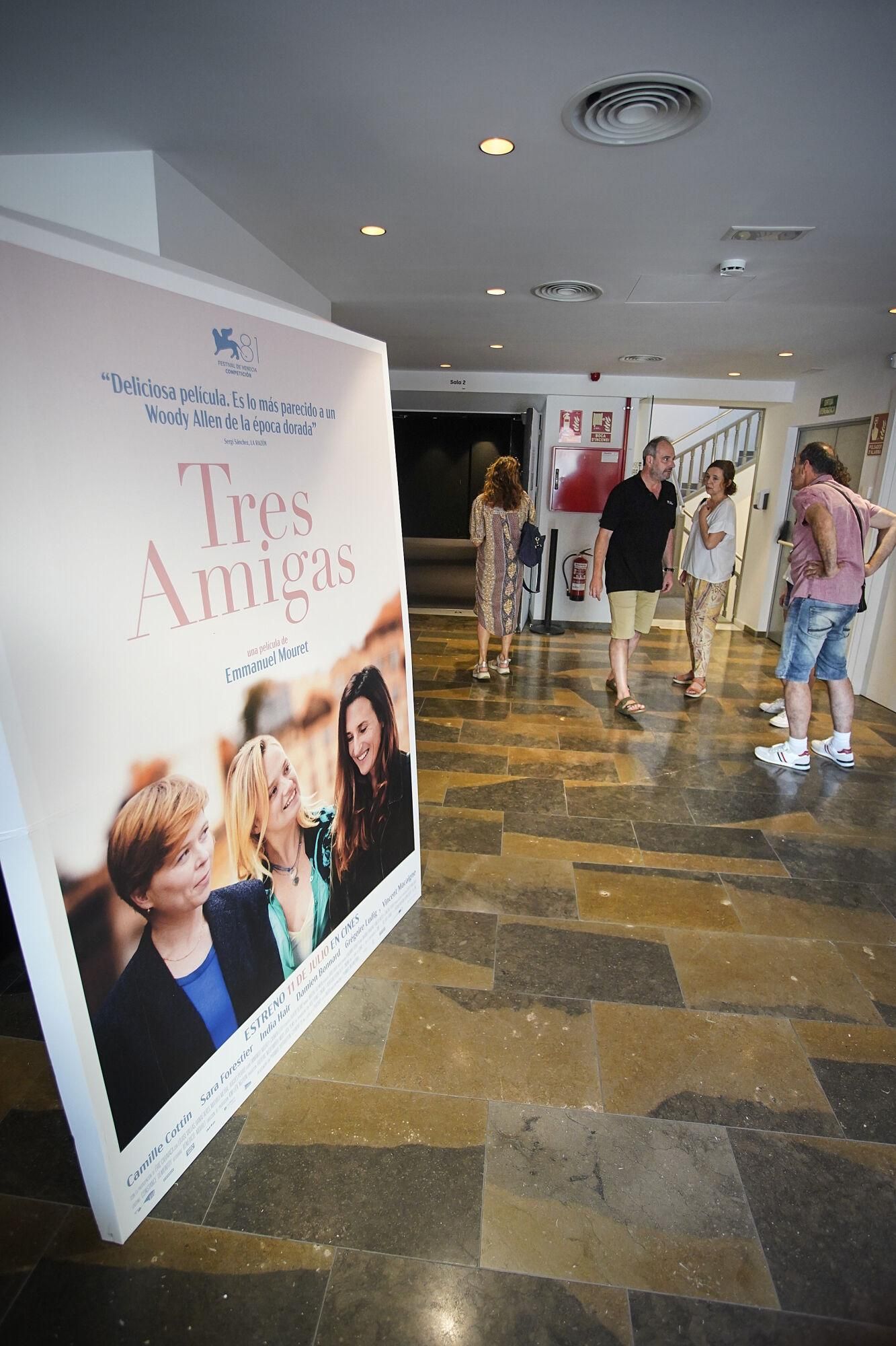Girona cinema Truffaut projecció de "Tres amigas" un dels grans èxits del cinema independent aquest estiu