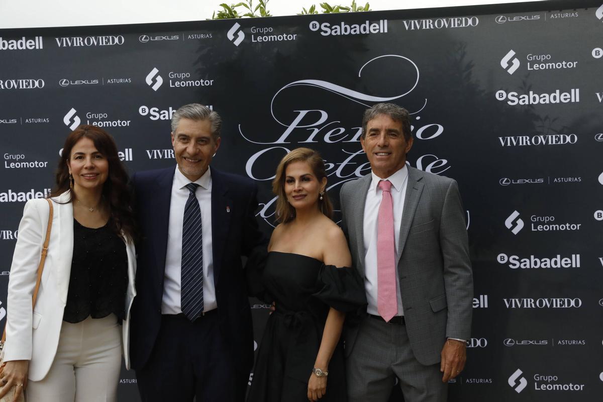 Martín Peláez, presidente del Real Oviedo, recibe el premio "Ovetense del año"