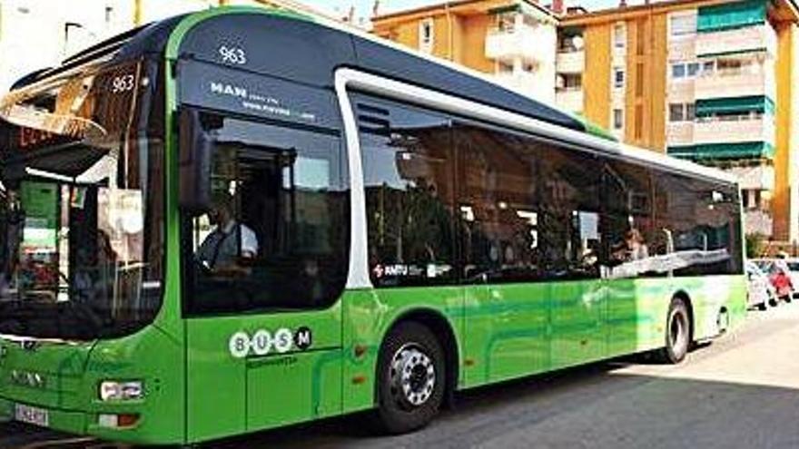 Un dels tres autobusos híbrids estrenats fa un parell d&#039;anys