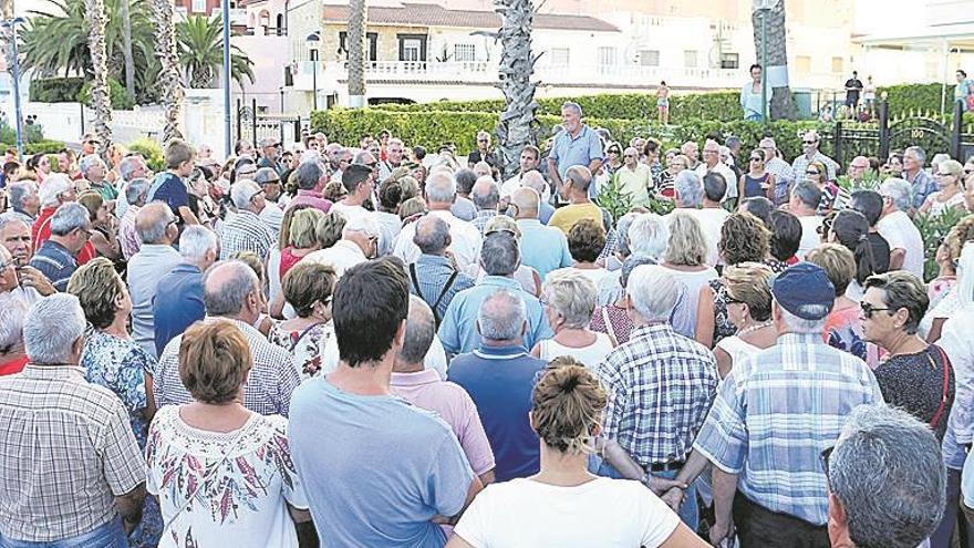 Nueva protesta en el paseo para reclamar prioridad a los peatones