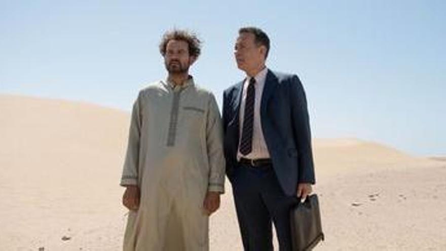 Tom Hanks, a la dreta.