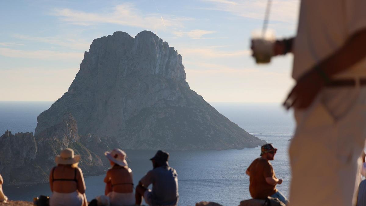Archivo | Es Vedrà al atardecer
