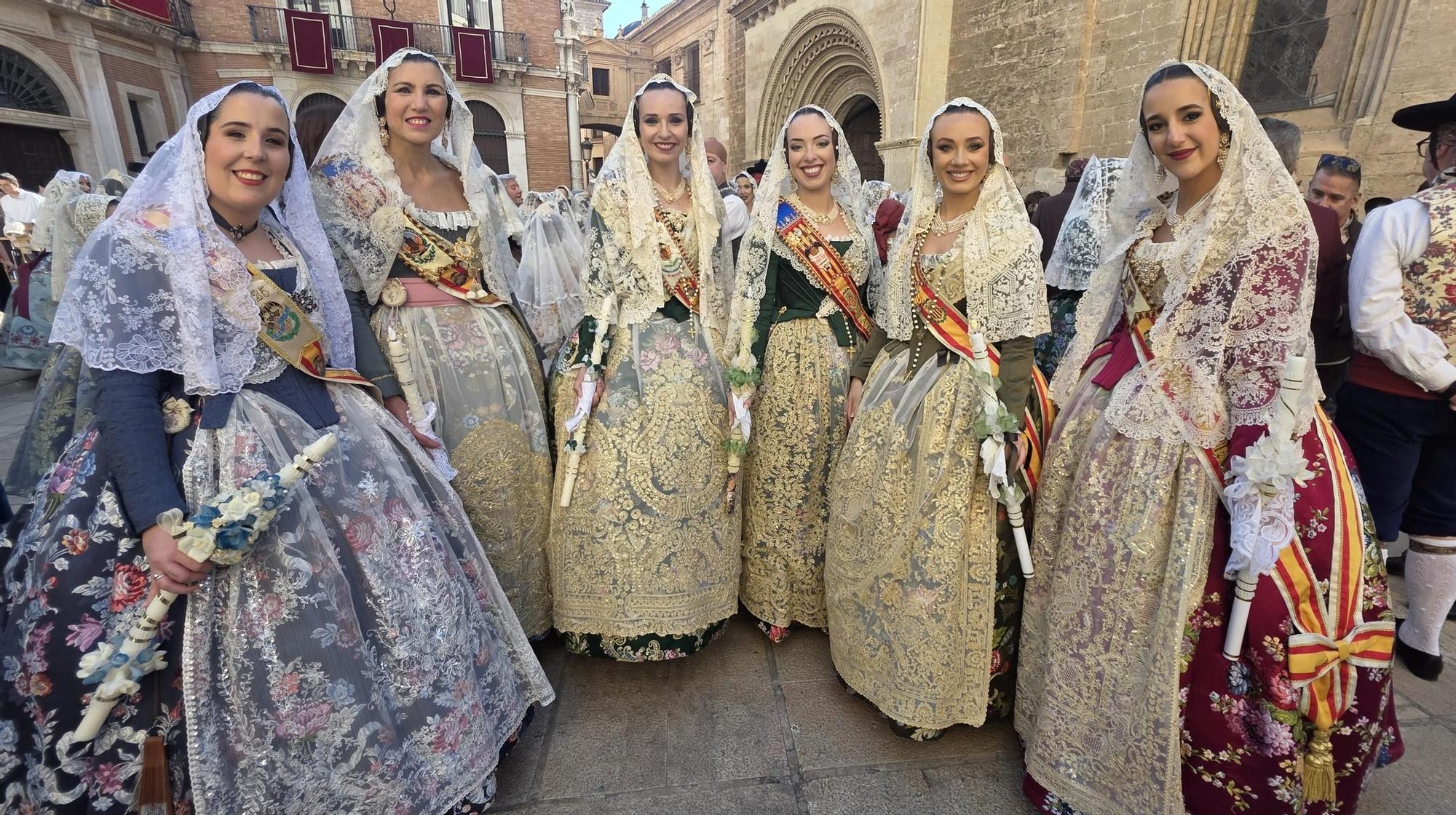 Comisiones de falla en la Procesión de la Virgen (1/5)