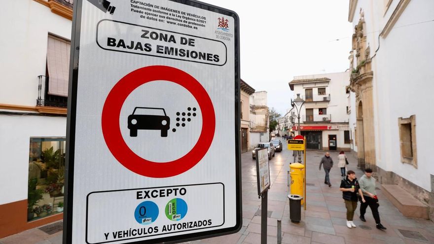 El Movimiento Ciudadano pide un debate sobre las zonas de bajas emisiones, la red de Aucorsa y la normativa de movilidad