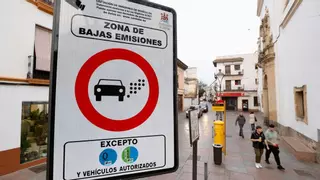 El CMC pide un debate sobre las zonas de bajas emisiones, la red de Aucorsa y la normativa de movilidad