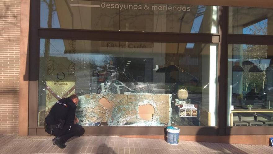 Alunizaje en una cafetería del Cerro del Viento de Badajoz