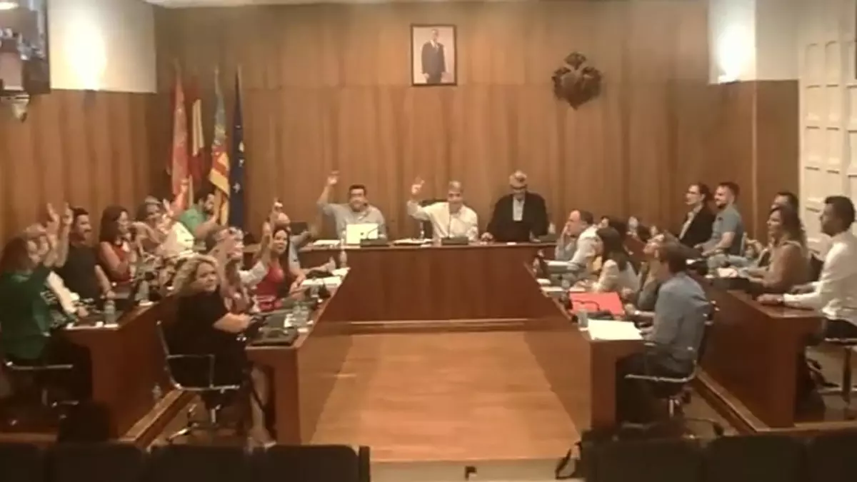 El bipartito de Orihuela fija los sueldos de los gerentes de las empresas municipales