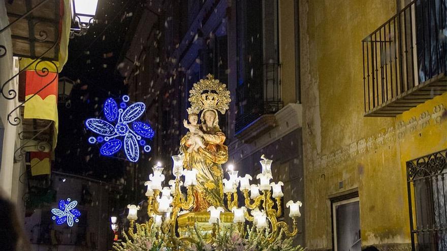 La programación festera tiene en la Virgen de las Maravillas su seña de identidad