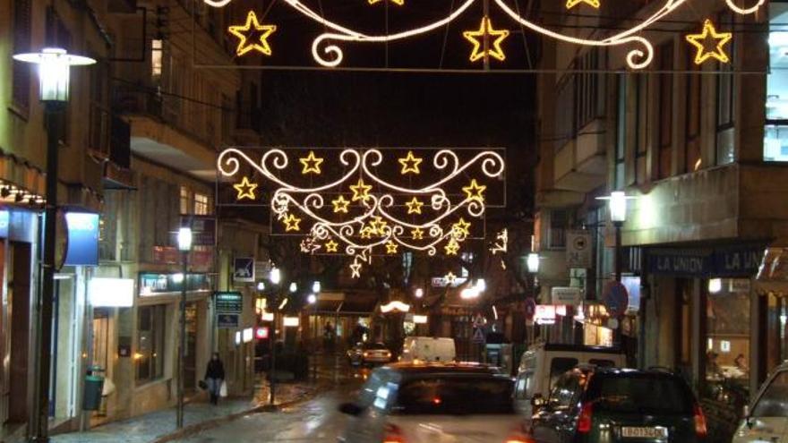 Las calles de la ciudad se quedarán sin luces de Navidad por falta de dinero