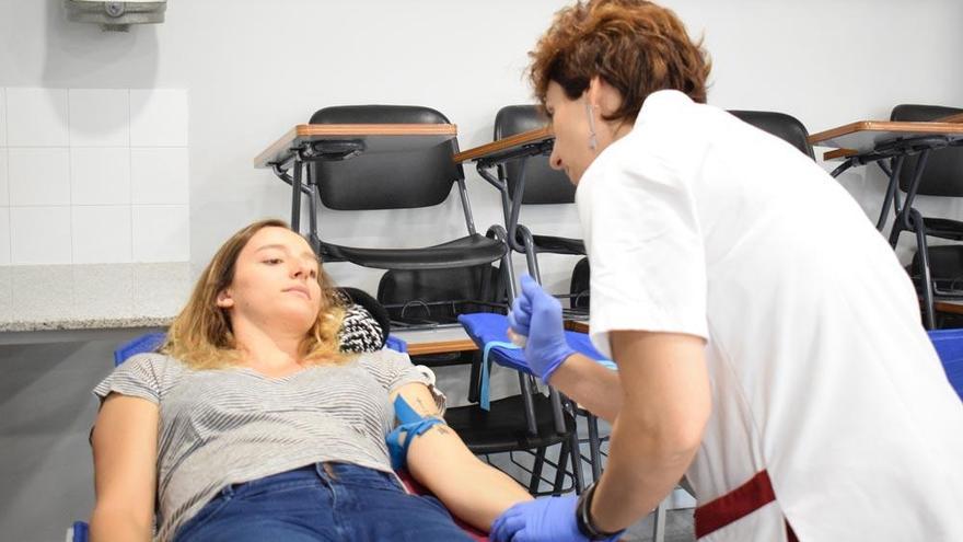 La 9a Marató Universitària de Donació de Sang al Campus Manresa es tanca amb 100 donacions