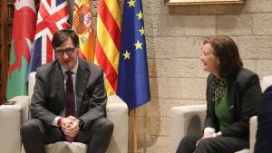 El president Salvador Illa, tras firmar el acuerdo de colaboración con la primera ministra de Gales, Eluned Morgan.