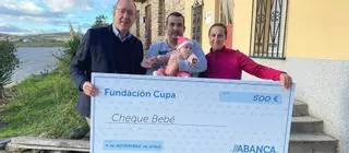 Primeros cheques bebé de las pizarras de Aliste