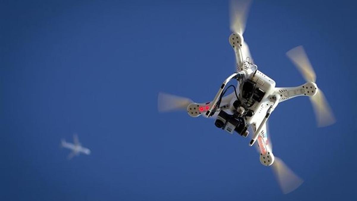 Un dron equipado con videocámara origina una disputa vecinal en Kenuky