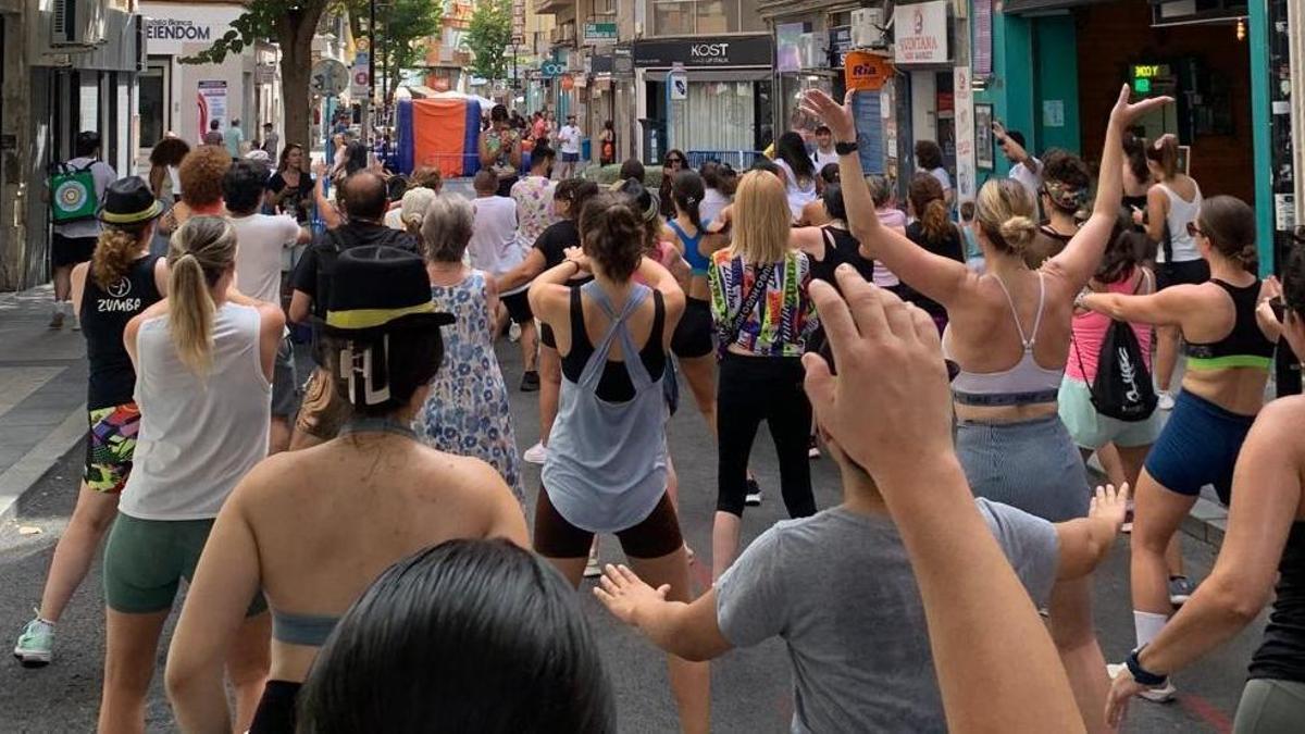Poeta Quintana, cultura de barrio también contra el calor