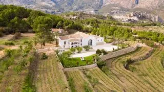 MASOS inaugura su bodega en la masía centenaria Mas de Ondara, ubicada en el privilegiado Valle de Guadalest, Alicante
