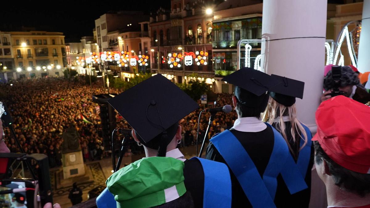La plaza de España estaba hasta arriba.