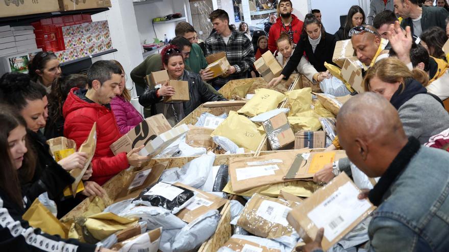 En Vilagarcía a Amazon no se le espera, se va a por él