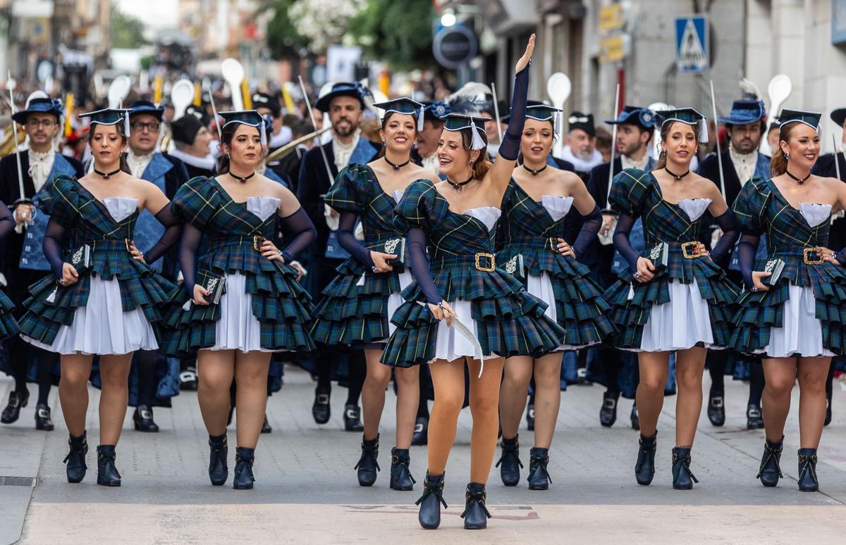 Las mejores imágenes de la triunfal Entrada Cristiana de Elda