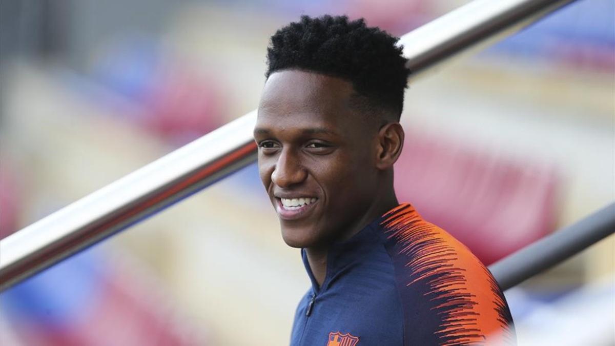 A Yerry Mina le han salido muchas novias tras el Mundial