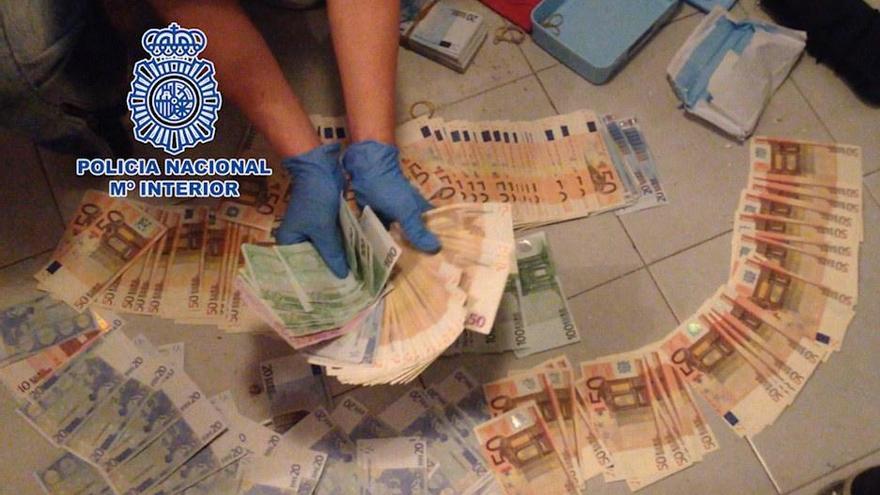 Diez detenidos y 8.000 euros en billetes falsos intervenidos en una operación contra la falsificación