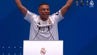 Mbappé copia a Cristiano Ronaldo en el día de su presentación