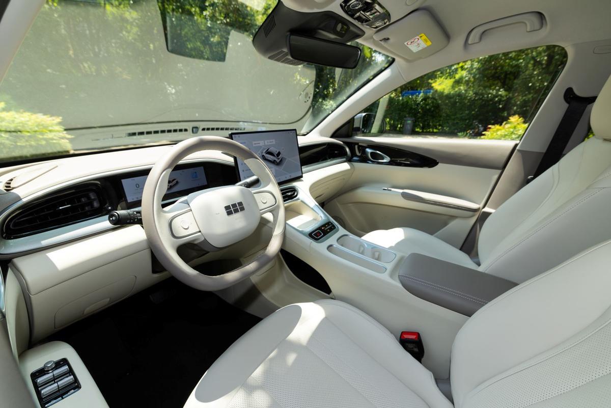 Geely E2 Pro.