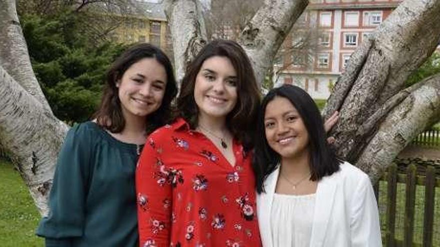 Lucía Beltrán, Sara López y Adriana Vicente.