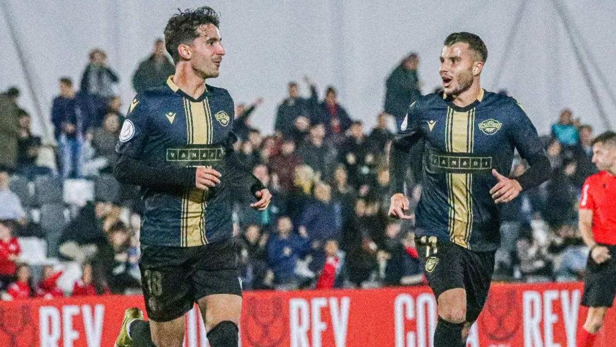 Oriol Soldevila celebra su gol contra el Mirandés