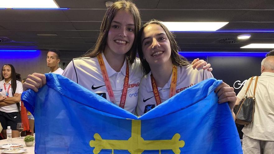 Las jugadoras de baloncesto Iyana Martín e Inés Noguero, &quot;Asturianas del mes&quot; por una plata que fue Mundial