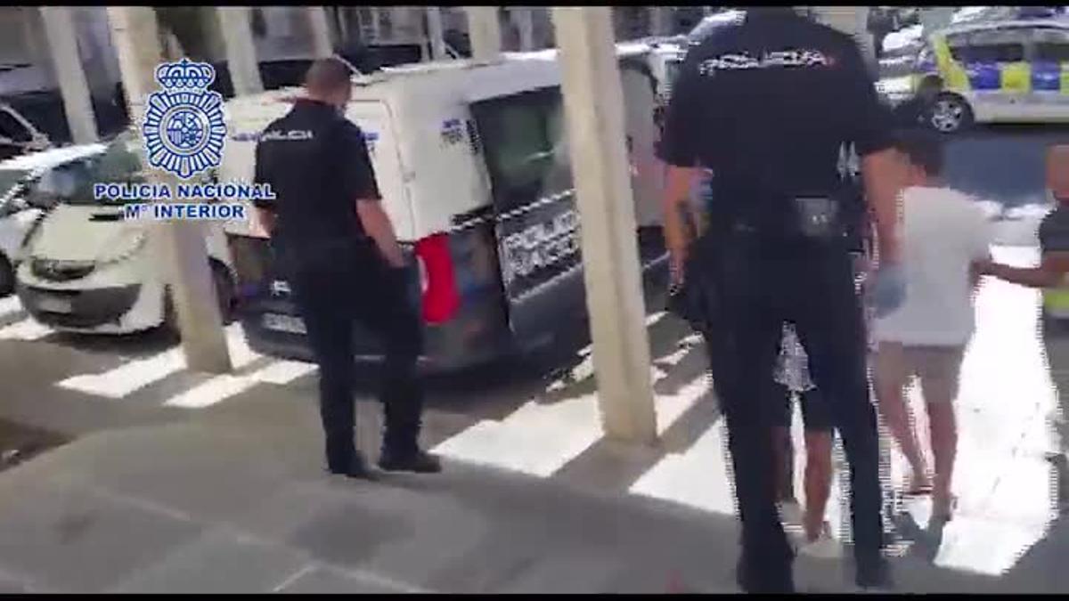 Detencion de 4 franceses por la violación de dos niñas en Sevilla