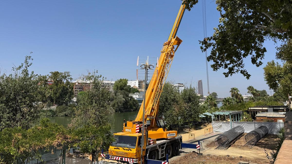 VÍDEO | Arrancan las obras de la pasarela de Altadis que unirá Los Remedios con el centro de Sevilla