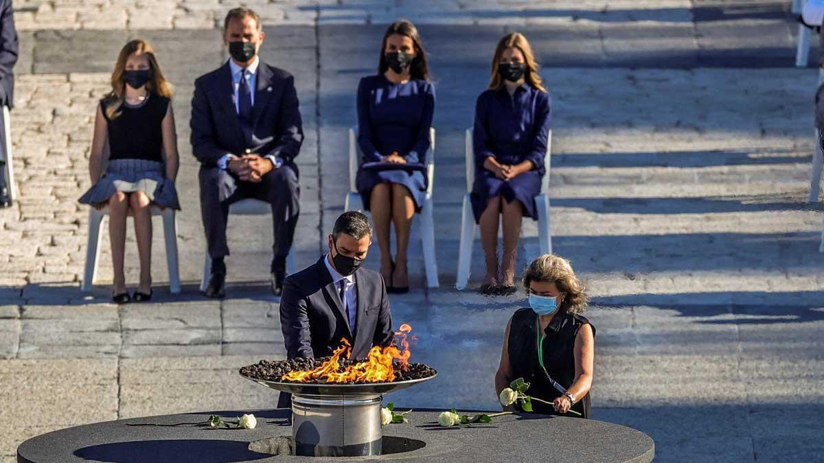 España rinde homenaje a las víctimas del coronavirus