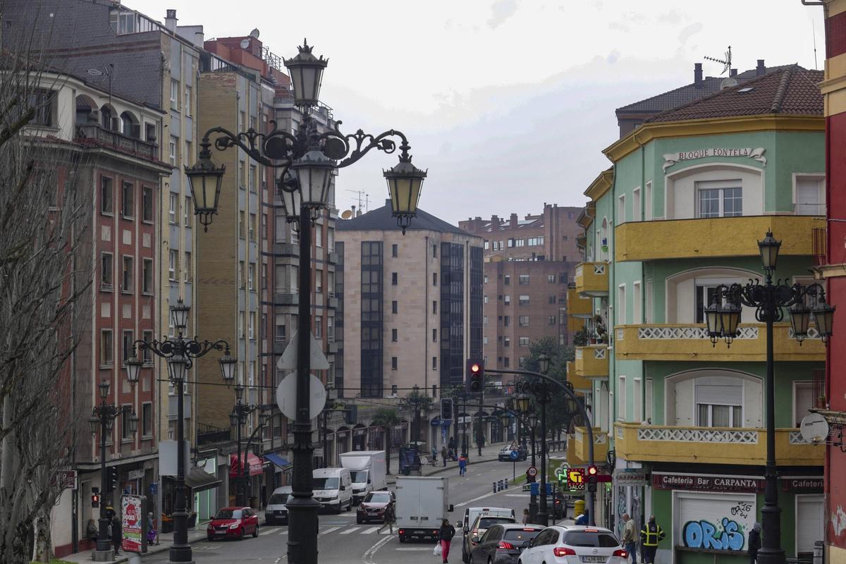 Zona baja de la calle San Lázaro.