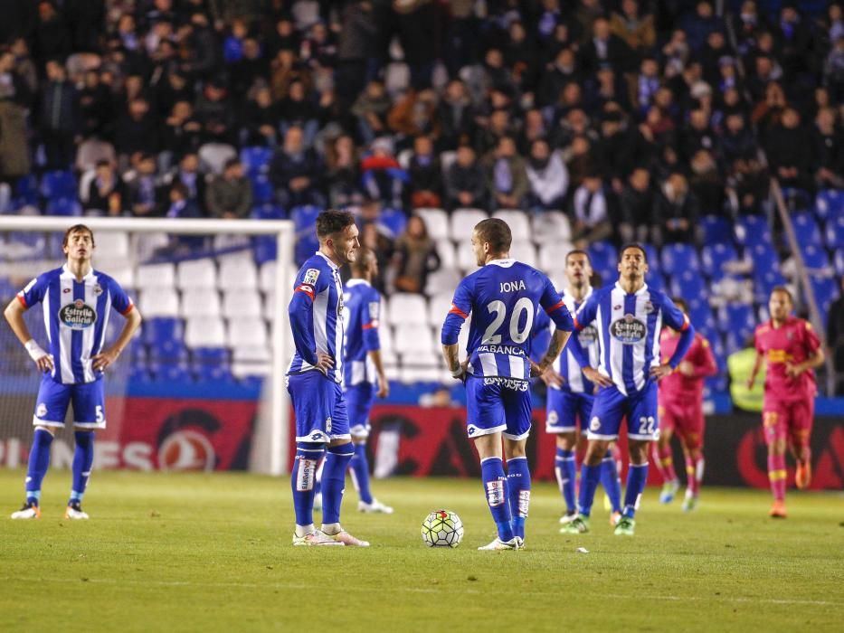 El Dépor cae en Riazor ante Las Palmas