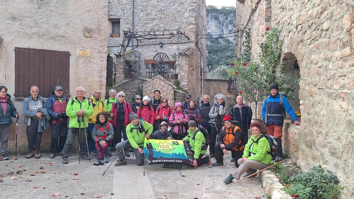 La sortida va reunir una vintena d'excursionistes
