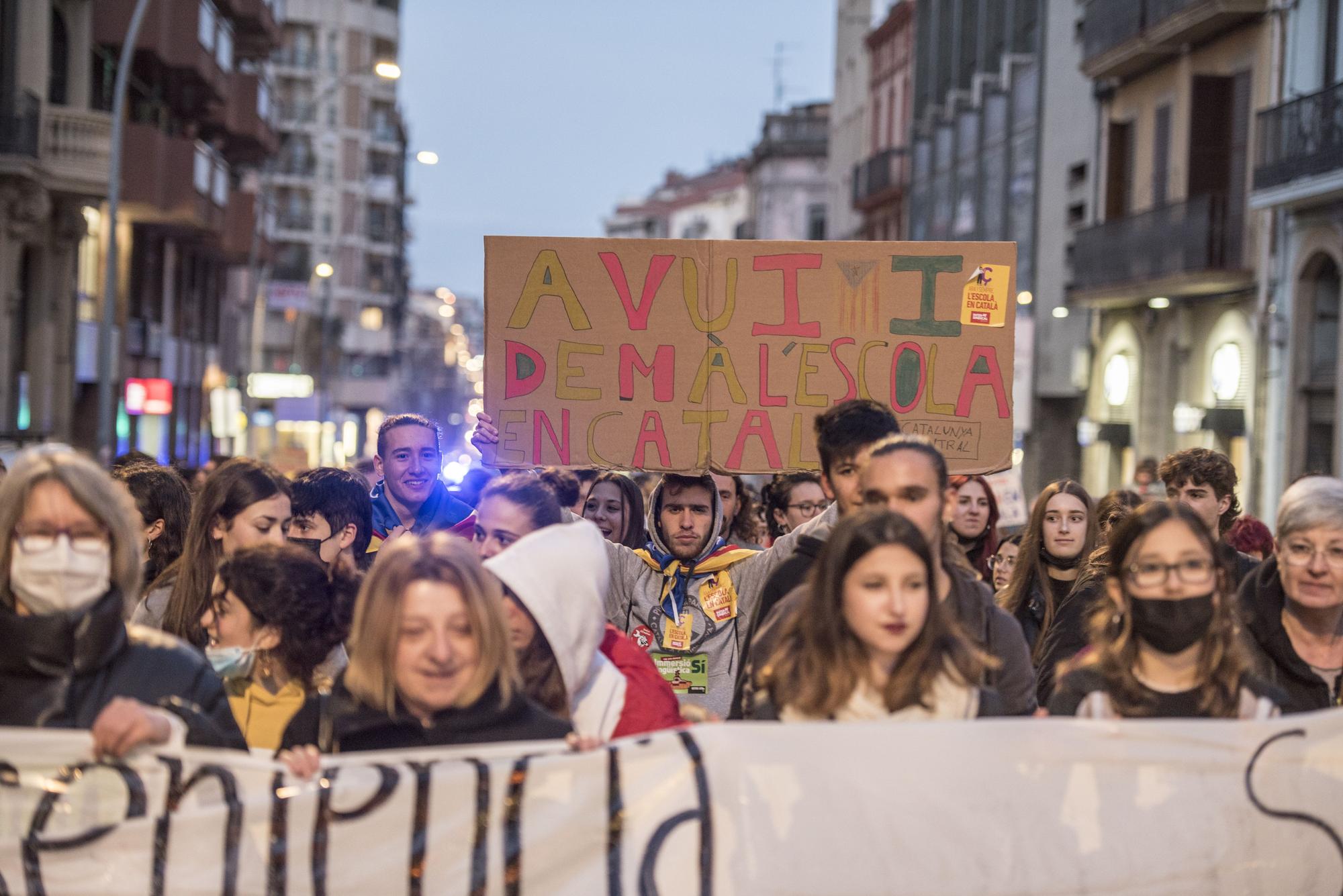 Manifestació a Manresa en defensa de l'escola en català