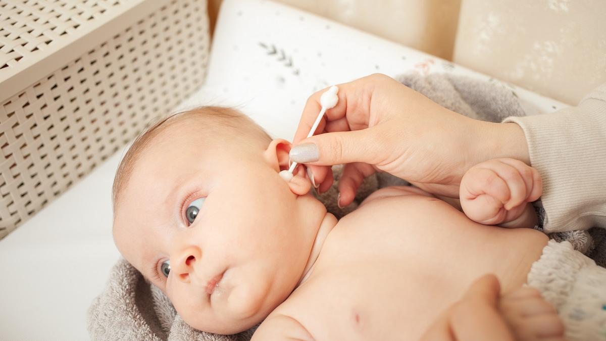 Las cuatro razones por las que no deberías usar bastoncillos para las  orejas de tu bebé