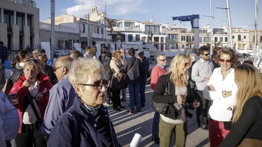 Grupo de apoyo a ampliar el club del Molinar.