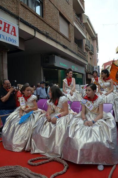 Así fue el desfile inaugural de las peñas