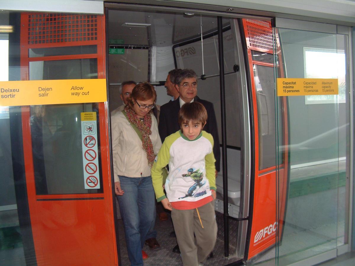 Estrena de l'aeri entre Esparreguera i Olesa, el 2005