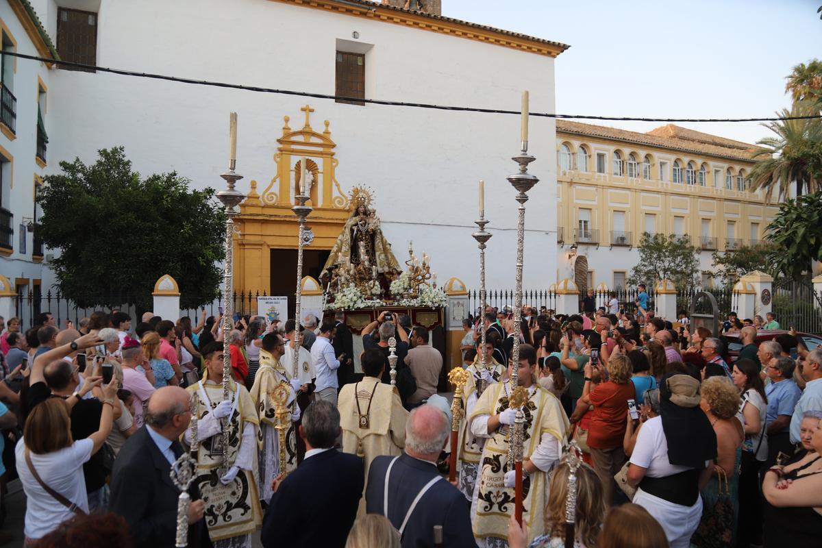 Las procesiones de la Virgen del Carmen por las calles de Córdoba, en ...