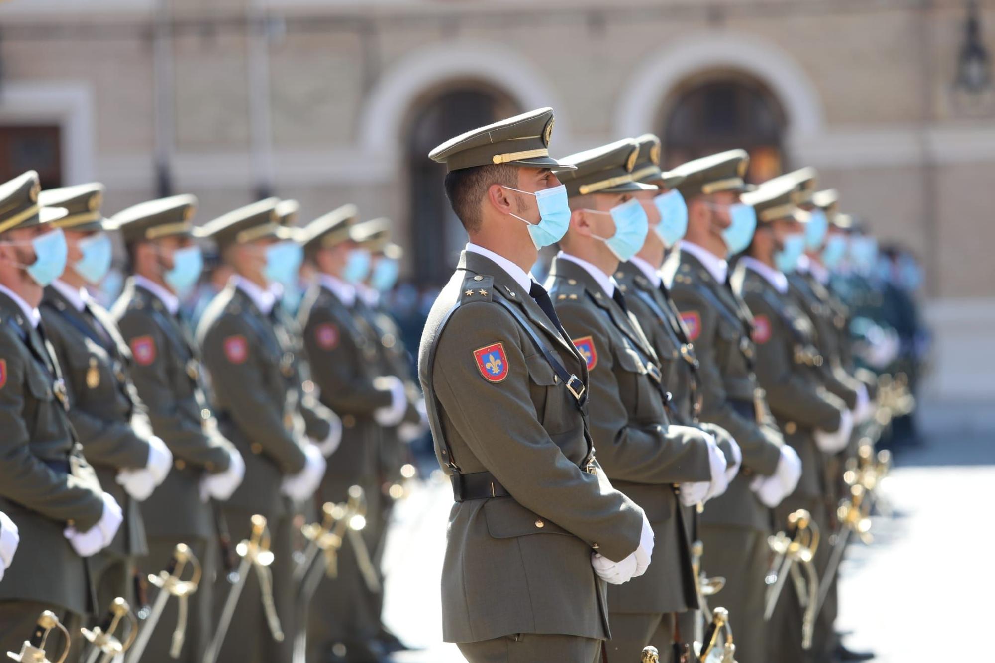 El Rey preside la entrega de despachos a los nuevos oficiales del Ejército y la Guardia Civil