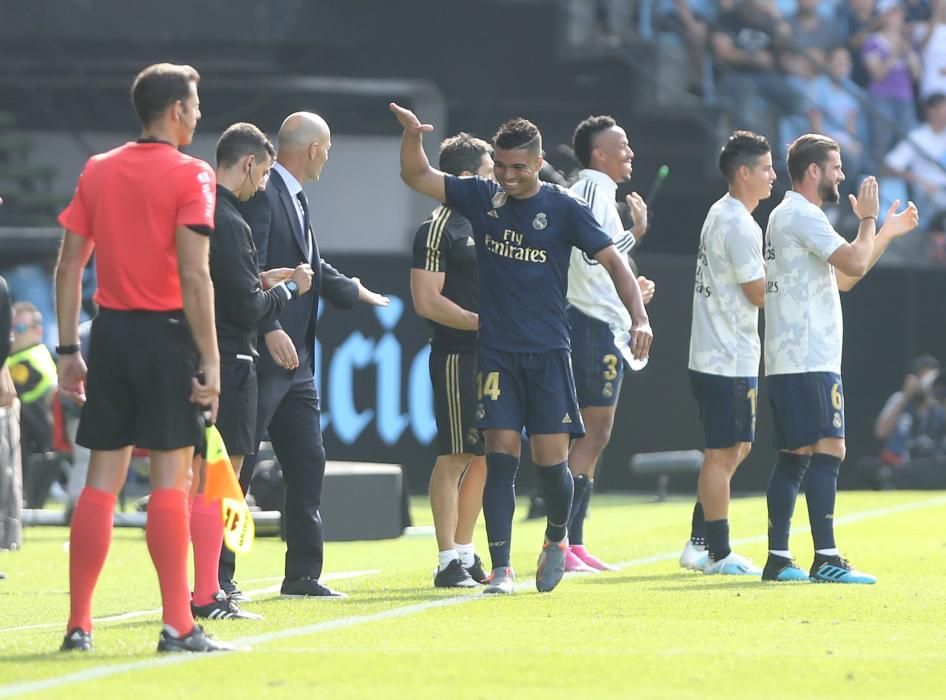 Las fotos de las mejores acciones del partido que terminó con derrota para los vigueses en Balaídos (1-3).