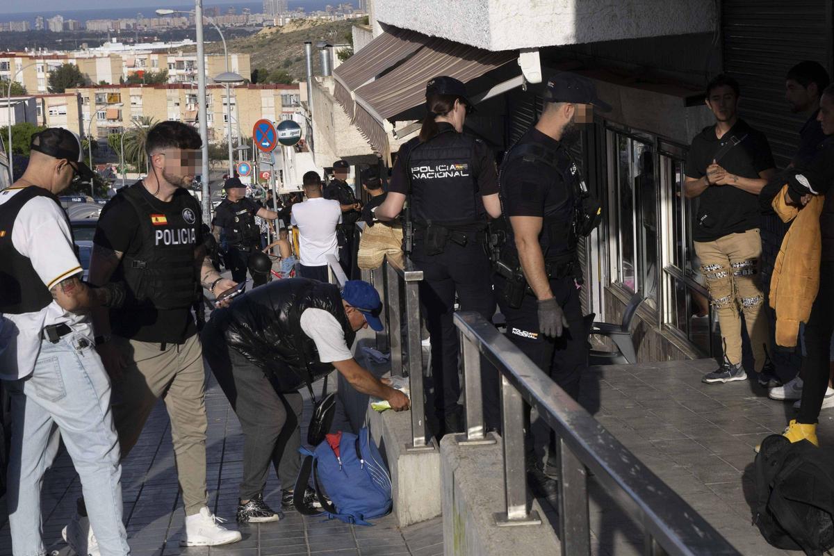 Siete detenidos en un amplio operativo policial de seguridad en la Zona Norte de Alicante