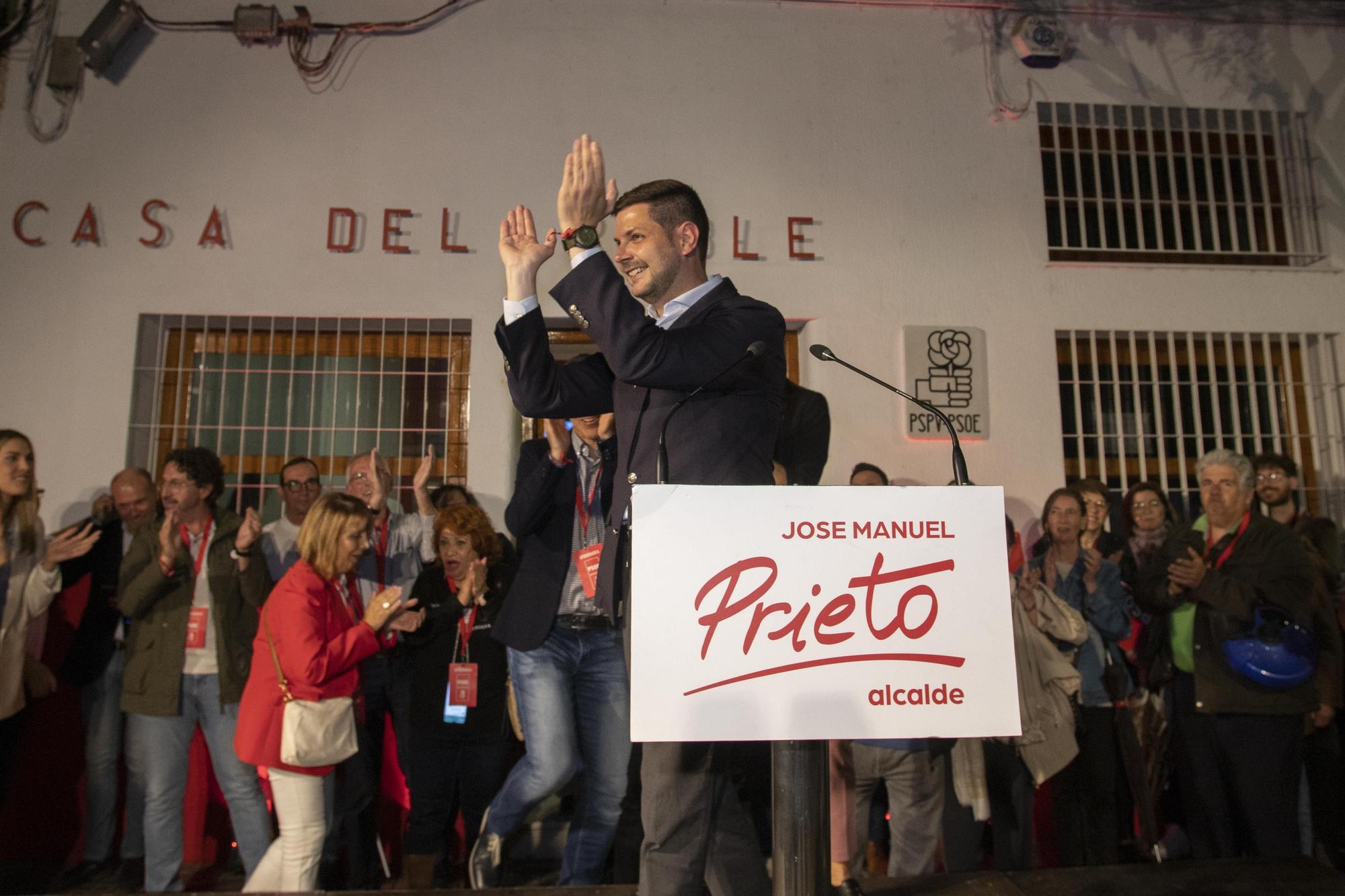 La celebración de la victoria del PSPV-PSOE de Gandia en la Casa del Poble