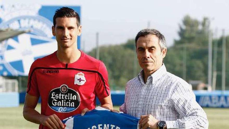 Vicente con Del Pozo, en su presentación.