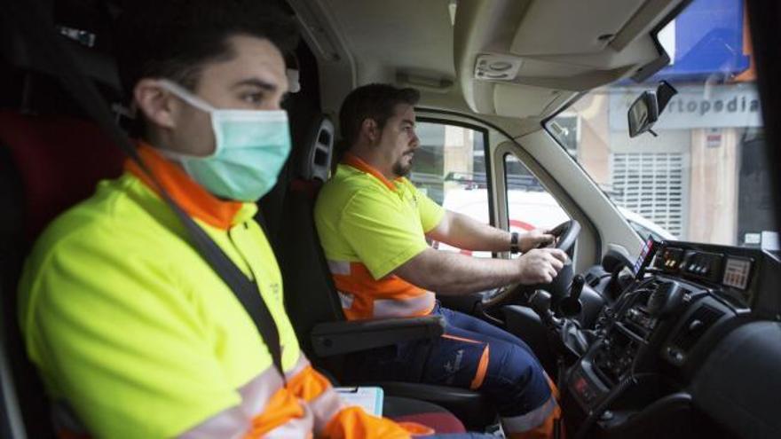 Vídeo: Un turno con los técnicos de ambulancias: "Con miedo no se puede trabajar"