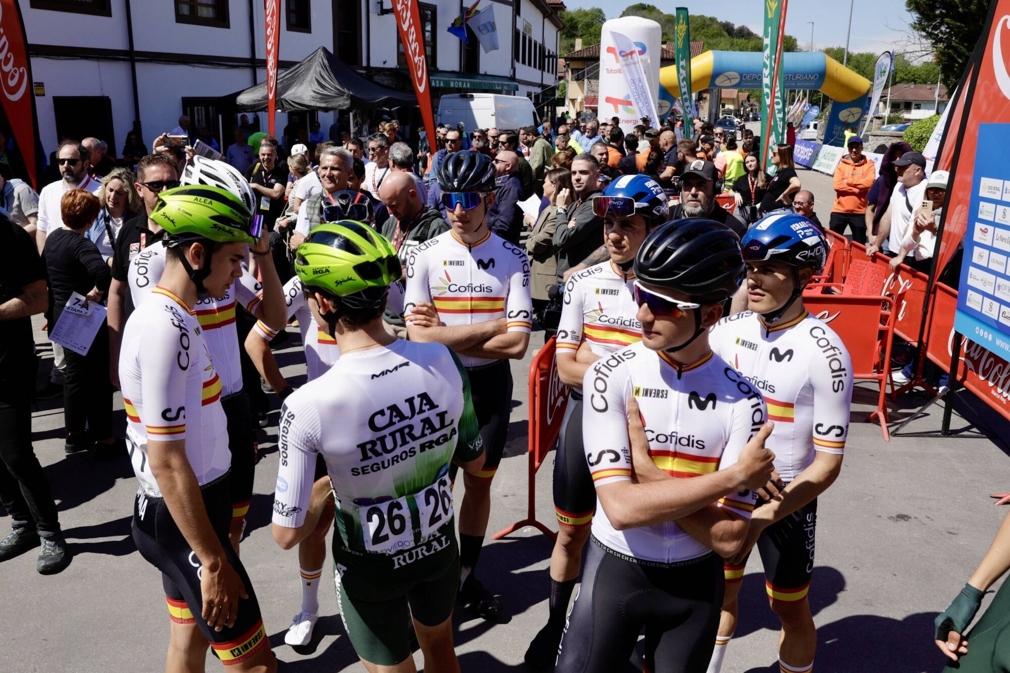 EN IMÁGENES: Segunda etapa de la Vuelta Ciclista Asturias.