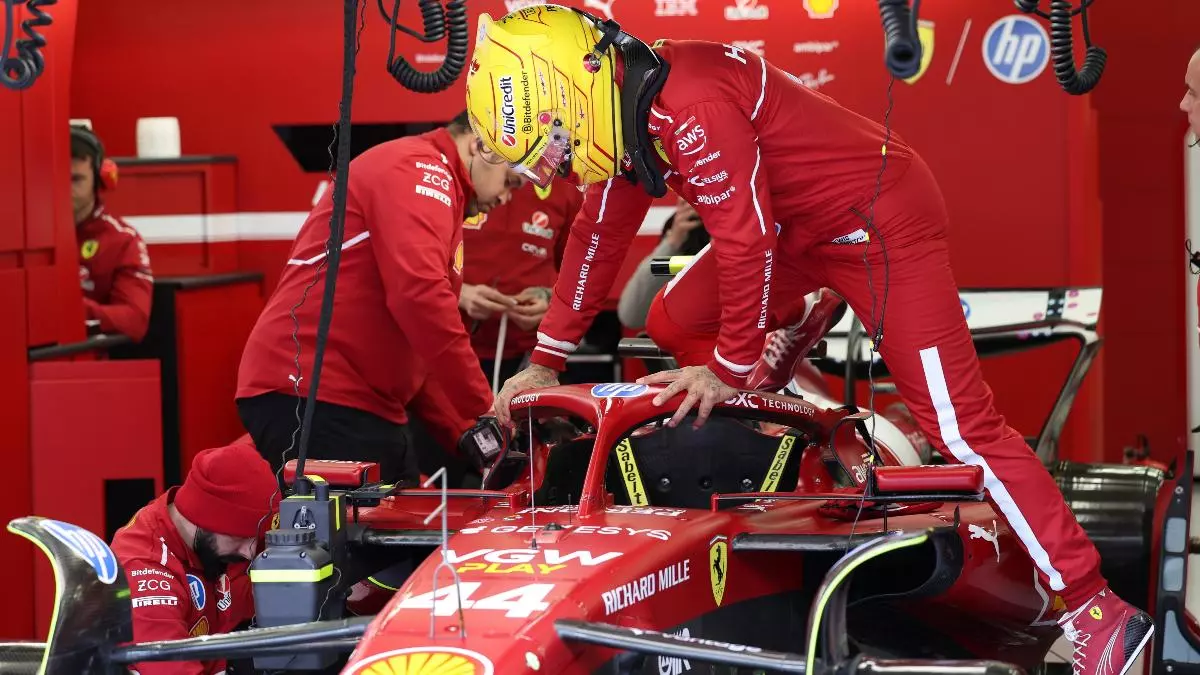 Hamilton, en la encrucijada: "No será campeón con Ferrari", vaticinan