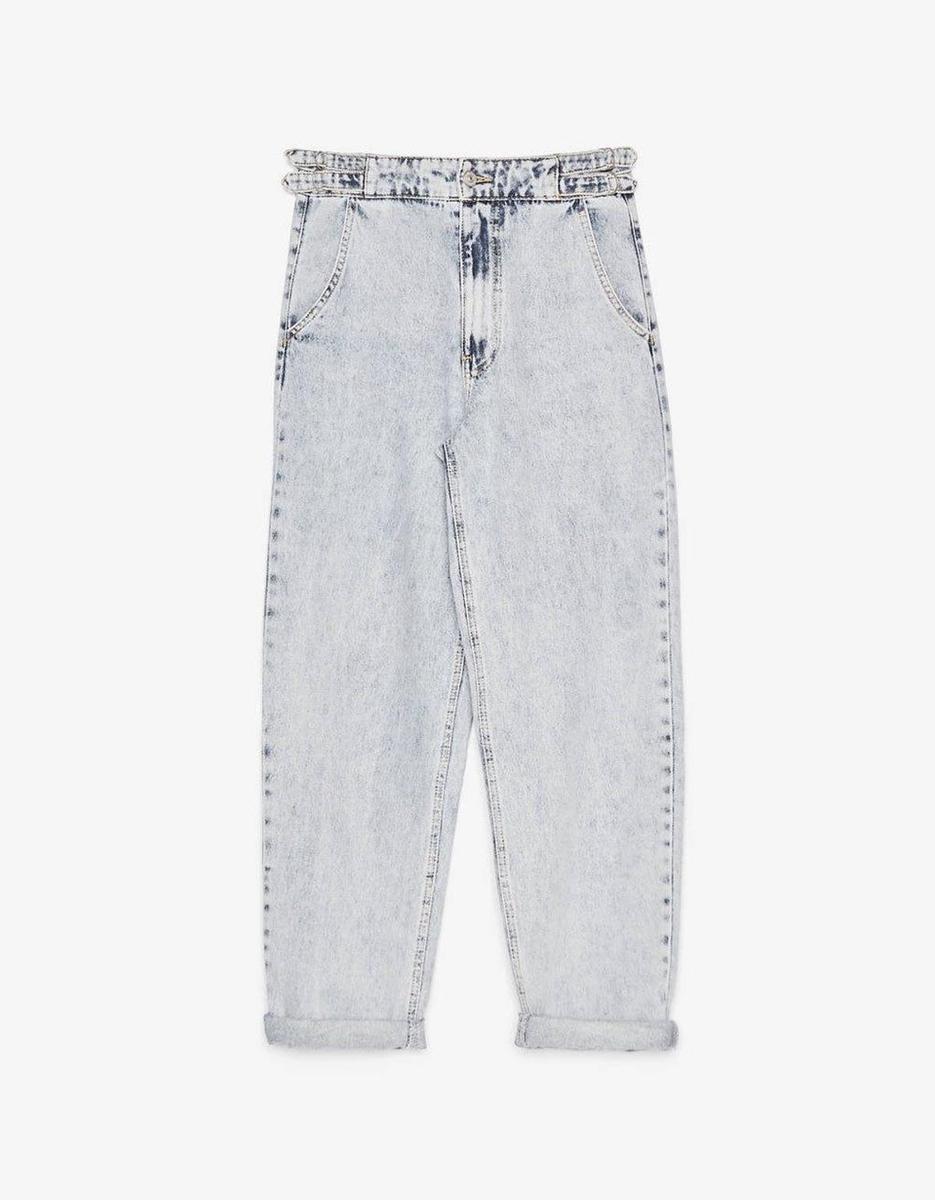 Jeans abombados de Bershka (precio: 19,99 euros)